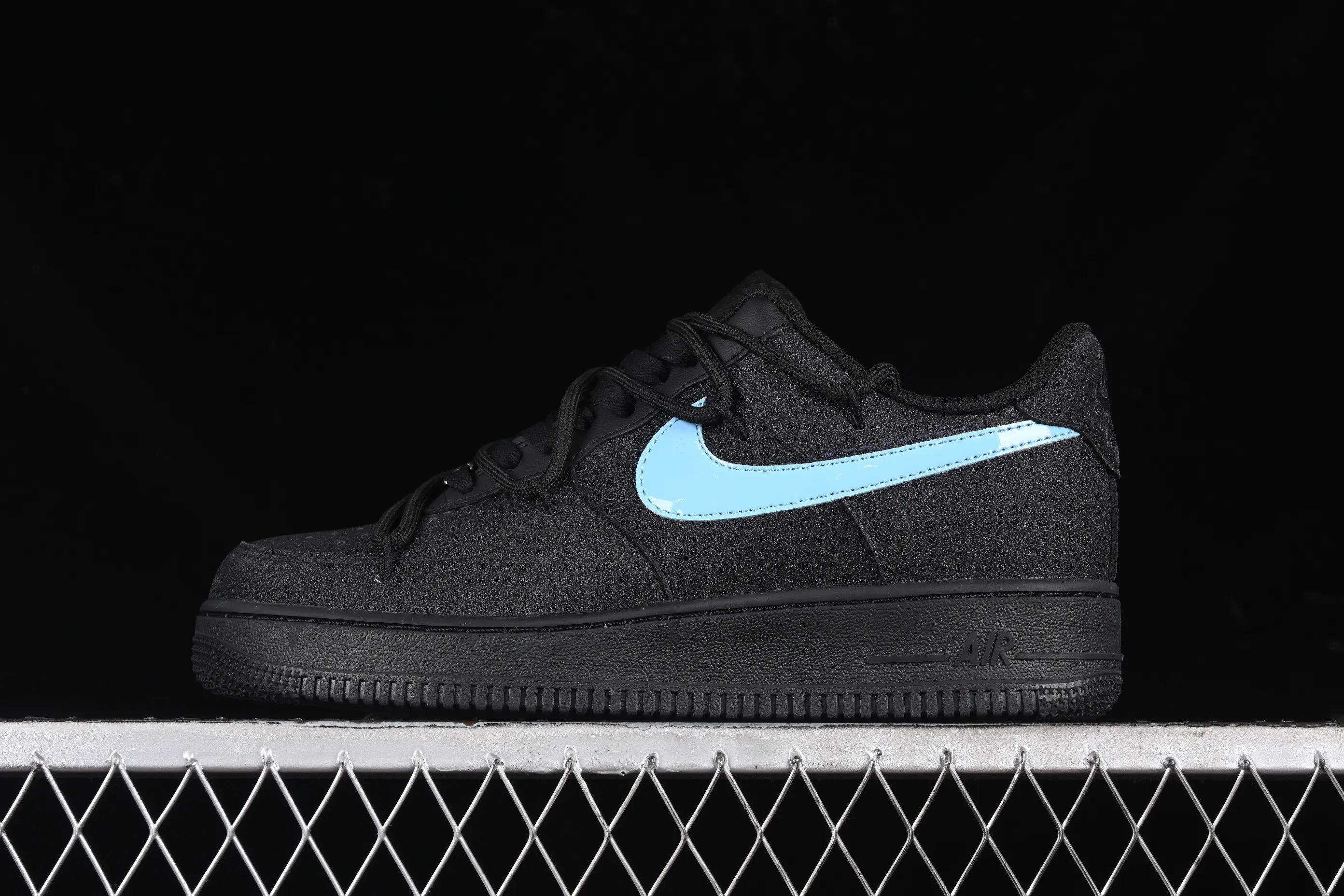 All categories Nk Air Force 1 Air Force series Nk Air Force 1 Mid Air Force mid-top Nk Air Force 1'07 Low Cleanfit Official hot style customization Black blue starry sky full of diamonds Air Force 1 low-top casual sneakers ZH0316-042